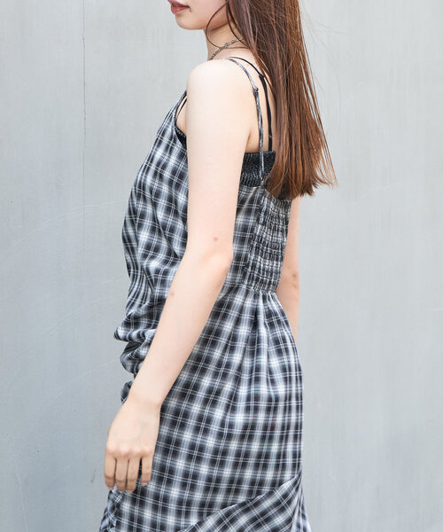 RAY CASSIN(レイカズン)の「チェックシャーリングワンピース(ワンピース・レディース・アイボリー/グリーン/ブラック・FREE)」の15枚目の写真