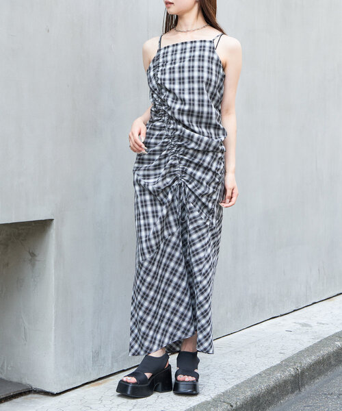 RAY CASSIN(レイカズン)の「チェックシャーリングワンピース(ワンピース・レディース・アイボリー/グリーン/ブラック・FREE)」の12枚目の写真