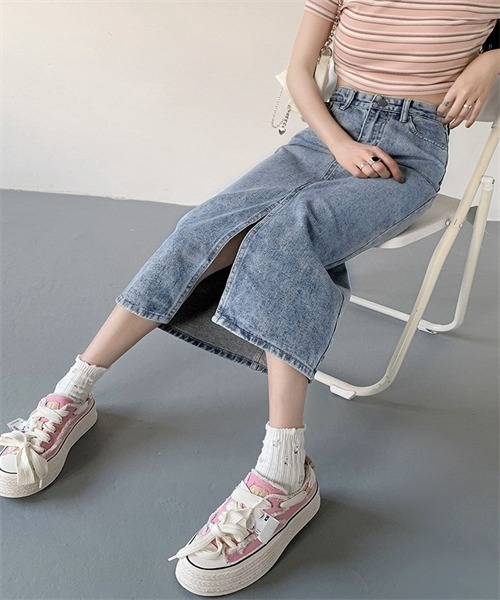 FREE STYLISTS(フリー スタイリスト)の「フロントスリットデニムスカート(スカート・レディース・ブラック/ブルー・S/M/L/XL)」の17枚目の写真