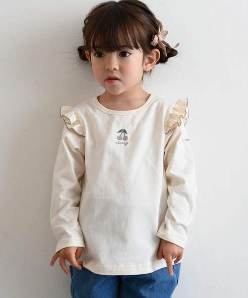 PUPPAPUPO(プッパプーポ)の「長袖 肩フリル Tシャツ(Tシャツ/カットソー・キッズ・ホワイト系その他/ピンク/ベビーピンク/アイボリー/ベージュ/ベージュ系その他/ベージュ系その他2/ホワイト系その他2/ピンク系その他/ホワイト系その他3・80/110/100/90/130/120)」の2枚目の写真