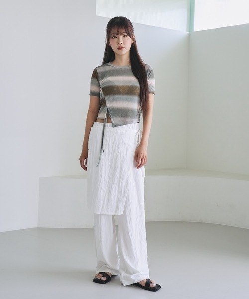 nemne store(ネンネストア)の「《unnome》グラデーションギャザーTシャツ(Tシャツ/カットソー・レディース・カーキ/ブラック/ピンク・フリー)」の10枚目の写真