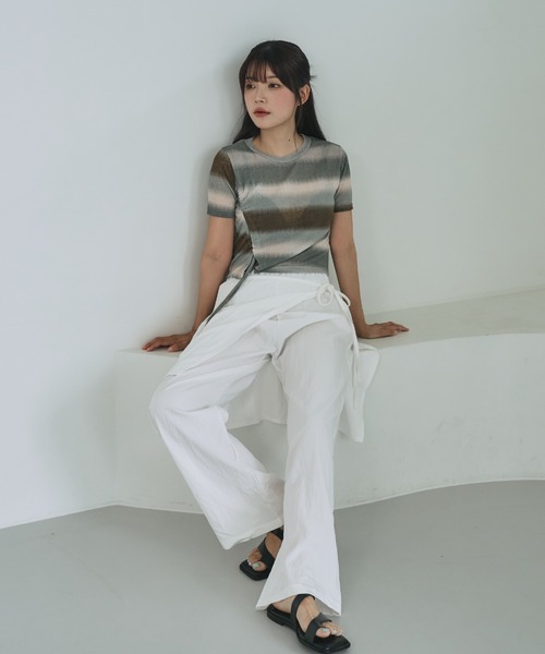 nemne store(ネンネストア)の「《unnome》グラデーションギャザーTシャツ(Tシャツ/カットソー・レディース・カーキ/ブラック/ピンク・フリー)」の7枚目の写真