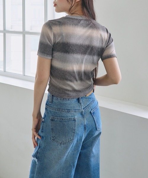 nemne store(ネンネストア)の「《unnome》グラデーションギャザーTシャツ(Tシャツ/カットソー・レディース・カーキ/ブラック/ピンク・フリー)」の11枚目の写真
