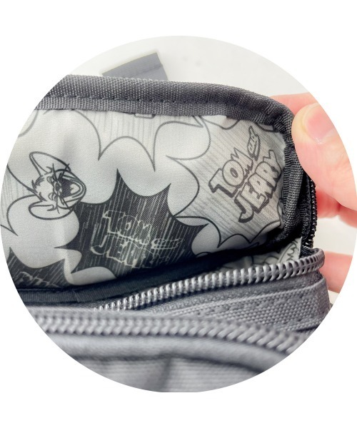 Tom&Jerry(トムアンドジェリー)の「TOM and JERRY×Flapperシリコンアップリケ付ボディバッグ(ボディバッグ/ウエストポーチ・レディース・ブラック/ベージュ・FREE)」の14枚目の写真