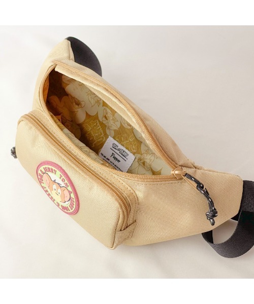 Tom&Jerry(トムアンドジェリー)の「TOM and JERRY×Flapperシリコンアップリケ付ボディバッグ(ボディバッグ/ウエストポーチ・レディース・ブラック/ベージュ・FREE)」の9枚目の写真