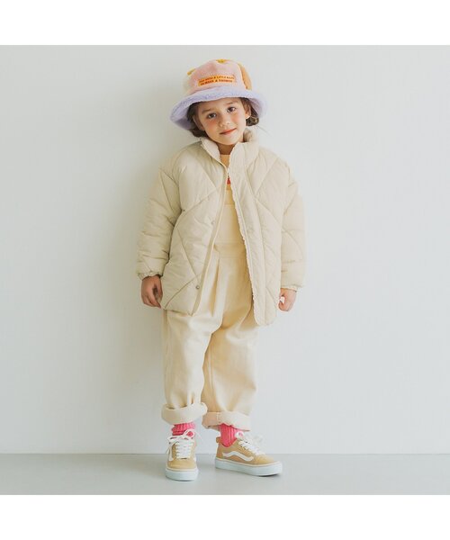p.premier(ピードットプルミエ)の「マフラーいらずのフリル中綿ジャケット(ダウンジャケット/コート・キッズ・ベビーピンク/アイボリー/サックスブルー・80/90/100/110/120/130/140)」の4枚目の写真