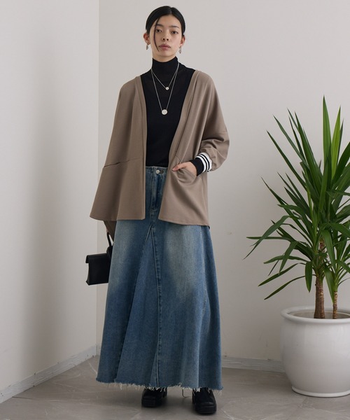 Paradise Picnic（パラダイスピクニック）の「配色ラインカーディガン（カーディガン/ボレロ・レディース・グレイッシュベージュ/ブラック・FREE）」の3枚目の写真