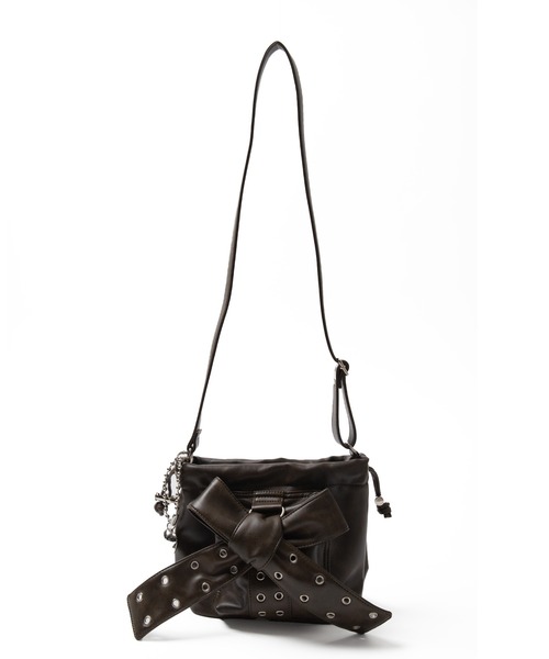 WEGO（ウィゴー）の「WEGO/チャーム付きハトメリボンショルダー（ショルダーバッグ・レディース・ブラウン/ブラック系2/ブラック/ライトインディゴブルー・FREE）」の18枚目の写真