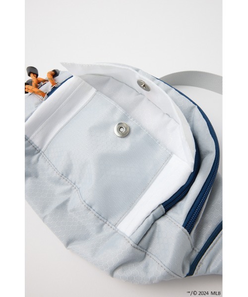 MOUSSY(マウジー)の「MLB WAIST ポーチ(ポーチ・レディース・ライトグレー/ネイビー・FREE)」の15枚目の写真