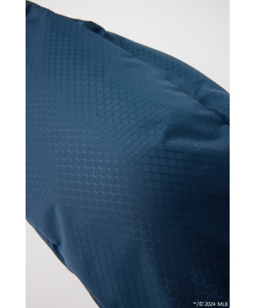 MOUSSY(マウジー)の「MLB WAIST ポーチ(ポーチ・レディース・ライトグレー/ネイビー・FREE)」の5枚目の写真