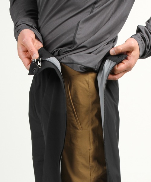 OUTDOOR RESEARCH(アウトドアリサーチ)の「OUTDOOR RESEARCH/アウトドアリサーチ Stratoburst Stretch Rain Pants(その他パンツ・メンズ・ブラック・LARGE/MEDIUM)」の13枚目の写真