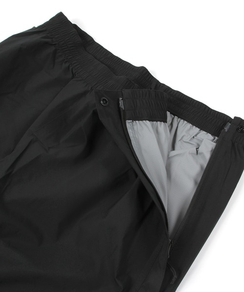 OUTDOOR RESEARCH(アウトドアリサーチ)の「OUTDOOR RESEARCH/アウトドアリサーチ Stratoburst Stretch Rain Pants(その他パンツ・メンズ・ブラック・LARGE/MEDIUM)」の19枚目の写真