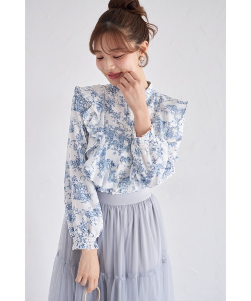 tocco closet（トッコ　クローゼット）の「ラッフルフリル付きパール釦トワルドジューイ柄ブラウス（シャツ/ブラウス・レディース・ブラック/ブルー・M）」の18枚目の写真