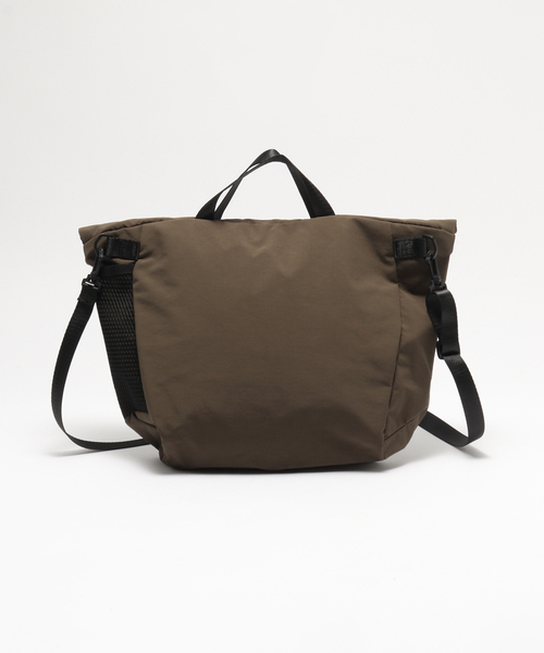 B.C STOCK（ベーセーストック）の「【fellowww / フェロー】別注 nylon minishoulder（ショルダーバッグ・メンズ・ブラウン/ブラック・FREE）」の5枚目の写真