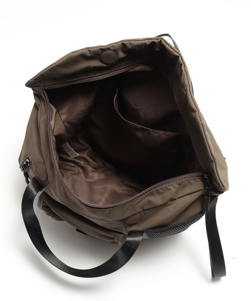 B.C STOCK（ベーセーストック）の「【fellowww / フェロー】別注 nylon minishoulder（ショルダーバッグ・メンズ・ブラウン/ブラック・FREE）」の7枚目の写真