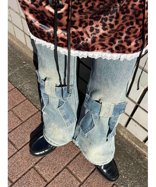 WC(ダブル シー)の「リボンモチーフデニムパンツ(デニムパンツ・レディース・ブルー・FREE)」の11枚目の写真