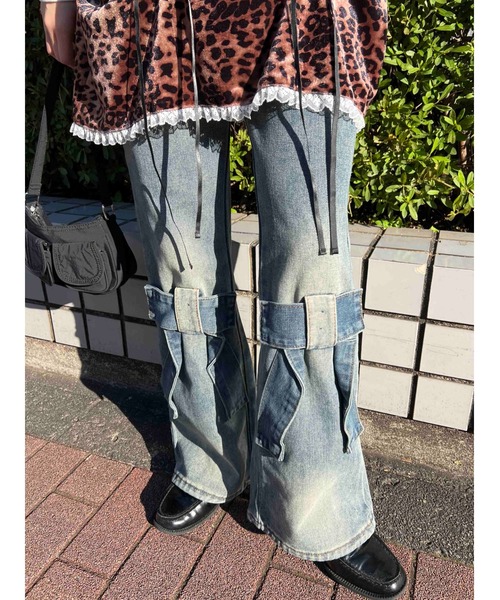 WC(ダブル シー)の「リボンモチーフデニムパンツ(デニムパンツ・レディース・ブルー・FREE)」の3枚目の写真