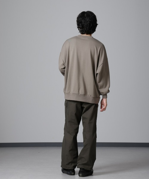 NANO universe（ナノユニバース）の「WEB限定/ビッグシルエットクルーネックスウェット（スウェット・メンズ・ブラック/ブルーグレー/チャコール/グレー系その他4・L/M）」の16枚目の写真