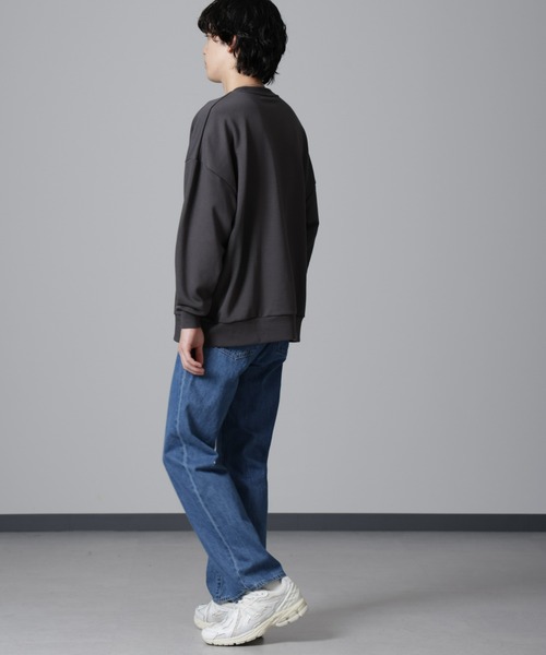 NANO universe（ナノユニバース）の「WEB限定/ビッグシルエットクルーネックスウェット（スウェット・メンズ・ブラック/ブルーグレー/チャコール/グレー系その他4・L/M）」の7枚目の写真