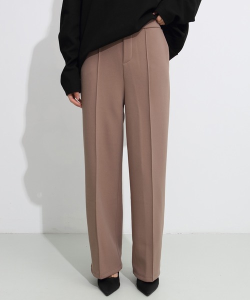 by LEGNA（バイレグナ）の「【選べる丈・タイプ】ストレッチセンタープレスパンツ（その他パンツ・レディース・ブラウン/バーガンディー/ダークブルー/ブラック/アイボリー/ブラウン系その他/グレイッシュベージュ/ネイビー系/アイボリー系/ベージュ系/ブラック系/ライトグレー系・M-Short/L-Short/M-Regular/L-Regular/M-Long/L-Long/S-Regular/S-Short/S-Long）」の7枚目の写真