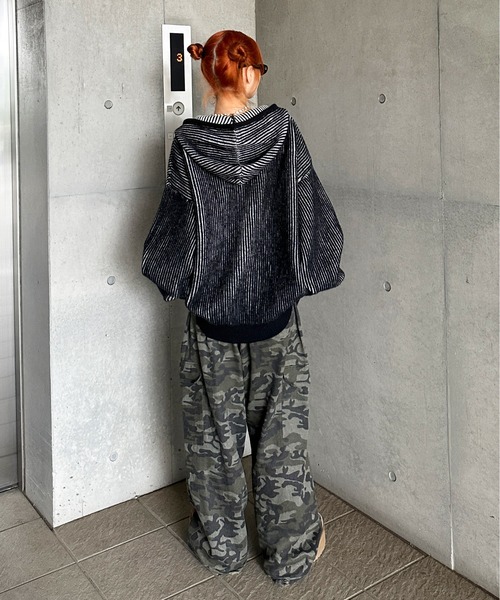 sedacle(セダクル)の「配色リブニットジップパーカー(パーカー・メンズ・ボルドー/ベージュ/ブラック・SMALL/MEDIUM/LARGE)」の10枚目の写真