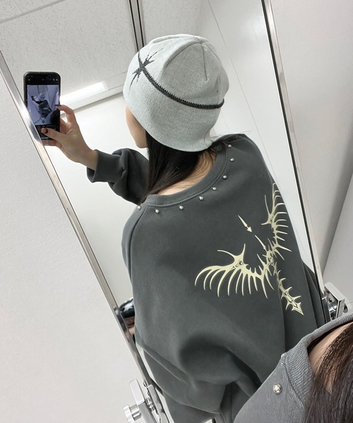 Figments（フィグメンツ）の「ラウンドスタッズスカルスウェット（スウェット・レディース・スミクロ・FREE）」の6枚目の写真