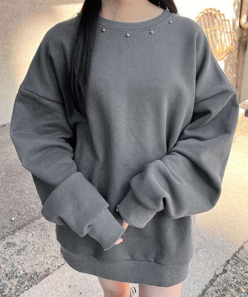 Figments（フィグメンツ）の「ラウンドスタッズスカルスウェット（スウェット・レディース・スミクロ・FREE）」の4枚目の写真