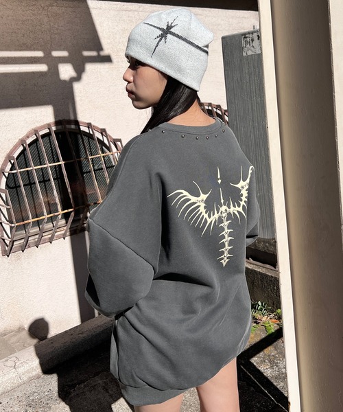 Figments（フィグメンツ）の「ラウンドスタッズスカルスウェット（スウェット・レディース・スミクロ・FREE）」の7枚目の写真