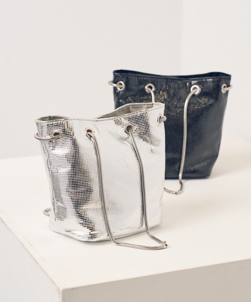 cache cache(カシュ カシュ)の「【cache cache】スネークチェーンメタリックミニバッグ 結婚式 二次会 パーティー フォーマル オケージョン(ハンドバッグ・レディース・シルバー/ブラック/ゴールド・FREE)」の1枚目の写真