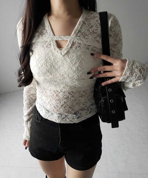 me+em select（ミームセレクト）の「※※【 ２color 】Vネックスリムラインレーストップス ／ V-neck slimline lace tops（その他トップス・レディース・ホワイト/ブラック・FREE）」の8枚目の写真