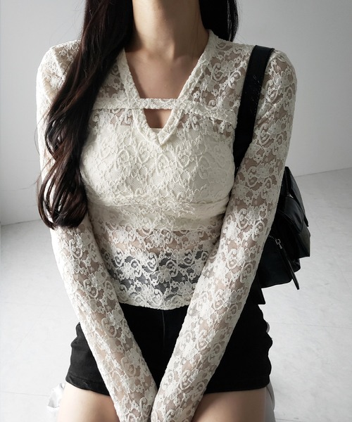 me+em select（ミームセレクト）の「※※【 ２color 】Vネックスリムラインレーストップス ／ V-neck slimline lace tops（その他トップス・レディース・ホワイト/ブラック・FREE）」の12枚目の写真