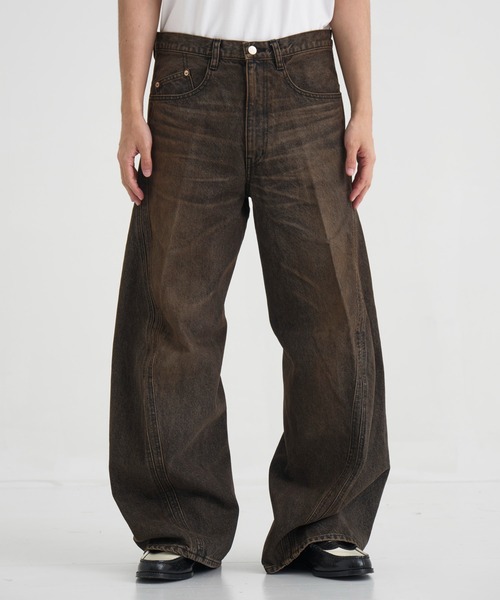 3D TWISTED WIDE LEG JEANS（デニムパンツ）｜NVRFRGT（ネヴァー