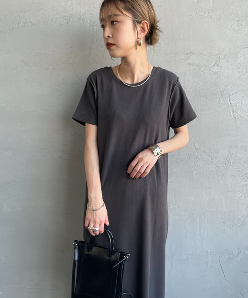 nenom（ネノム）の「[nenom/ネノム] 低身長も着られる 2WAYスリットリブワンピース（ワンピース・レディース・ブラック/グレー/チャコールグレー/ブルー・F）」の6枚目の写真