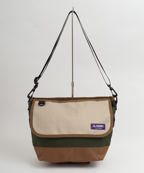 GERRY(ジェリー)の「GERRY はっ水加工 REPREVE スクエア メッセンジャーバッグ(メッセンジャーバッグ・メンズ・ベージュ/グレー/マルチ/ブラック/チャコール・FREE)」の12枚目の写真