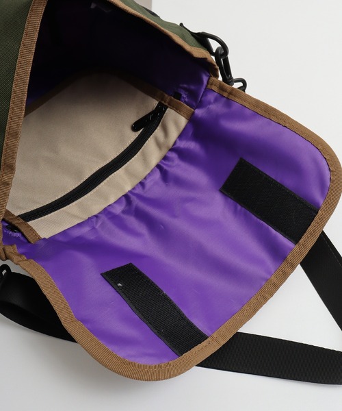GERRY(ジェリー)の「GERRY はっ水加工 REPREVE スクエア メッセンジャーバッグ(メッセンジャーバッグ・メンズ・ベージュ/グレー/マルチ/ブラック/チャコール・FREE)」の13枚目の写真