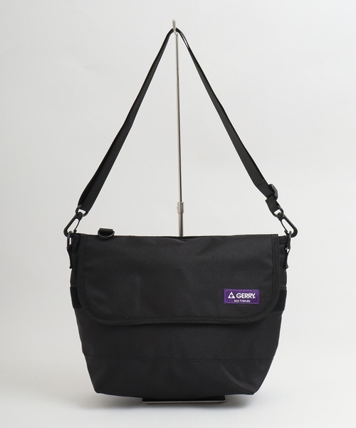 GERRY(ジェリー)の「GERRY はっ水加工 REPREVE スクエア メッセンジャーバッグ(メッセンジャーバッグ・メンズ・ベージュ/グレー/マルチ/ブラック/チャコール・FREE)」の6枚目の写真
