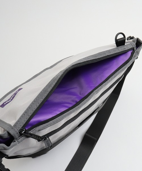 GERRY(ジェリー)の「GERRY はっ水加工 REPREVE スクエア メッセンジャーバッグ(メッセンジャーバッグ・メンズ・ベージュ/グレー/マルチ/ブラック/チャコール・FREE)」の18枚目の写真