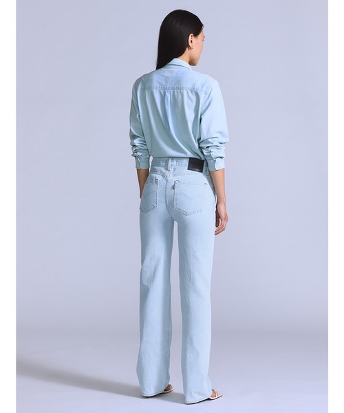 Levi's（リーバイス）の「Levi's/リーバイス BLUETAB(TM) PLANK ストレート ライトインディゴ（デニムパンツ・レディース・インディゴブルー・23inch/24inch/25inch/26inch/27inch/28inch）」の19枚目の写真