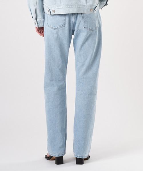 Levi's（リーバイス）の「Levi's/リーバイス BLUETAB(TM) PLANK ストレート ライトインディゴ（デニムパンツ・レディース・インディゴブルー・23inch/24inch/25inch/26inch/27inch/28inch）」の3枚目の写真
