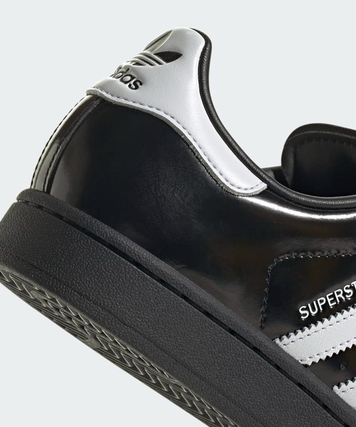 adidas（アディダス）の「スーパースター / Superstar / アディダスオリジナルス adidas Originals（スニーカー・レディース・ブラック×ホワイト・22.5cm/23.0cm/23.5cm/24.0cm/24.5cm/25.0cm/26.0cm/26.5cm/27.0cm/27.5cm/28.0cm/22.0cm/25.5cm）」の8枚目の写真