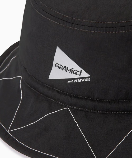 and wander(アンドワンダー)の「and wander/アンドワンダー×GRAMICCI/グラミチ zigzag stitch hat バケットハット(ハット・メンズ・ブラック・FREE)」の2枚目の写真