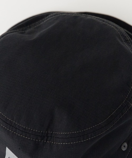 and wander(アンドワンダー)の「and wander/アンドワンダー×GRAMICCI/グラミチ zigzag stitch hat バケットハット(ハット・メンズ・ブラック・FREE)」の4枚目の写真