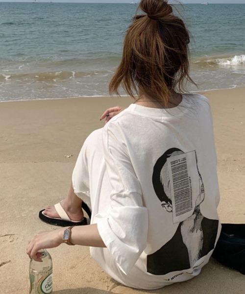 maison de LATIR(メゾンドラティール)の「プリントデザインロング丈Tシャツワンピース(Tシャツ/カットソー・レディース・ホワイト/ブラック/グレー・ONESIZE)」の11枚目の写真