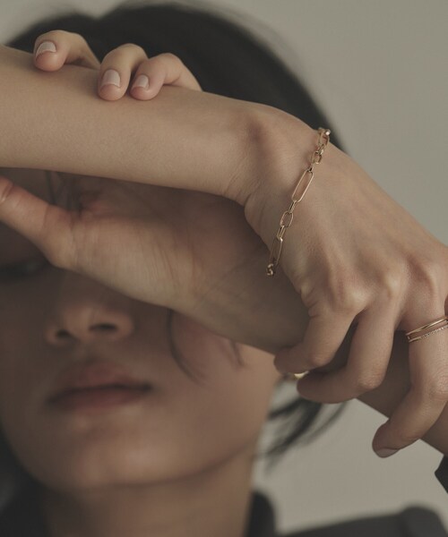 COCOSHNIK（ココシュニック）の「K18ケーブルチェーン3・1フィガロ ブレスレット（ブレスレット・レディース・イエローゴールド・18）」の5枚目の写真