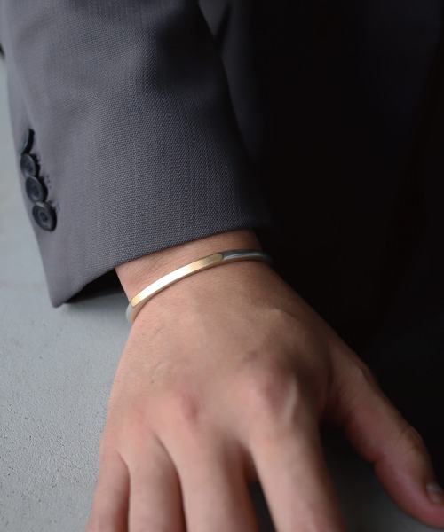 TEN.（テン）の「SILVER925 18KGP プレイナーバングル M（ブレスレット