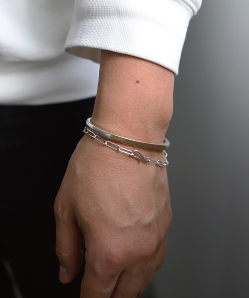 TEN.（テン）の「SILVER925 18KGP プレイナーバングル M（ブレスレット