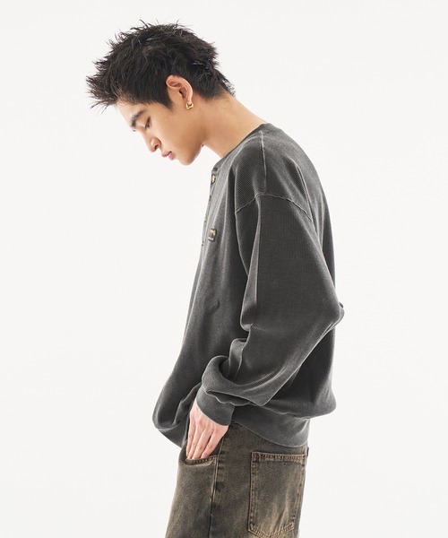 kutir（クティール）の「HENRY NECK PIGMENT PROCESSIN THERMAL LONG SLEEVE TEE/ヘンリーネックピグメント加工サーマルロンT（スウェット・メンズ・ネイビー/杢グレー/ブラック・MEDIUM/LARGE）」の11枚目の写真