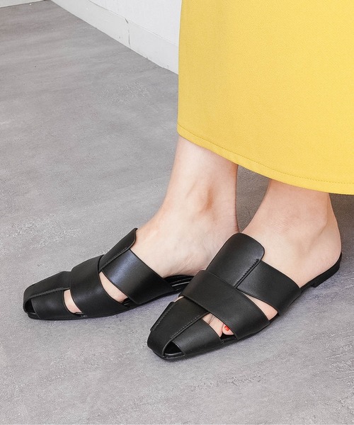 Fabby fabby(ファビィーファビィー)の「グルカフラットサンダル(サンダル・レディース・ブラック/ブラウン/ベージュ/ライトベージュ/ブラック系その他・SMALL/MEDIUM/LARGE)」の3枚目の写真