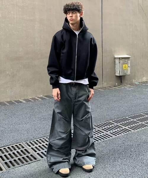 NOWLE（ノウル）の「【NOWLE】クロップフィット ジップアップ エッセンシャル パーカー（パーカー・メンズ・ブラック/アッシュグレー・SMALL/MEDIUM/LARGE）」の16枚目の写真