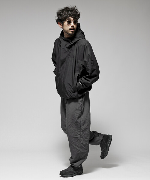 Firsthand（ファーストハンド）の「Firsthand/ファーストハンド ワイドストレート ナイロントラックパンツ / テーパードシルエット イージーナイロンパンツ（その他パンツ・メンズ・グレー/チャコールグレー/ブラック・M/L）」の10枚目の写真